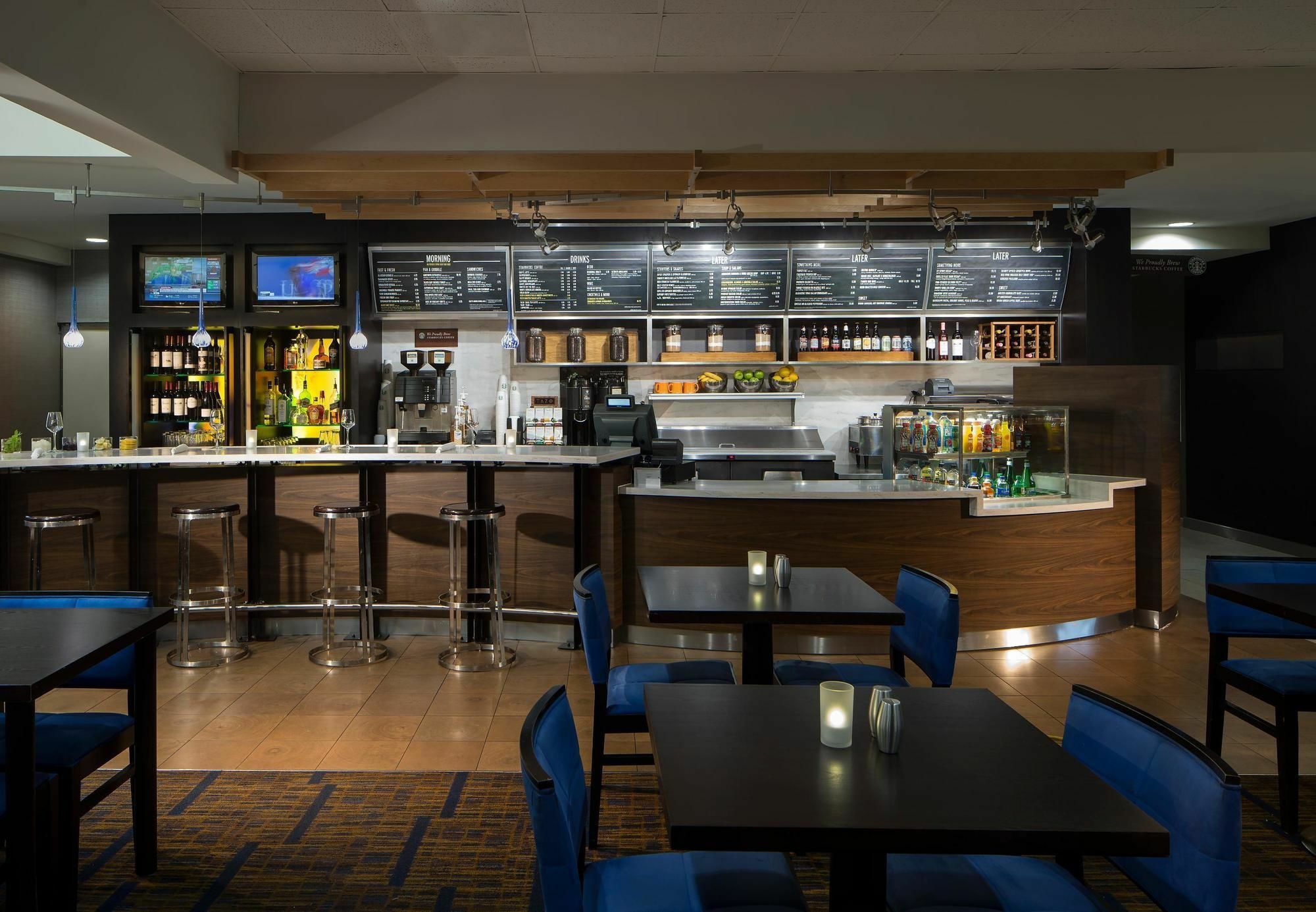 Courtyard By Marriott At The Mayo Clinic Campus/beaches Hotel Jacksonville