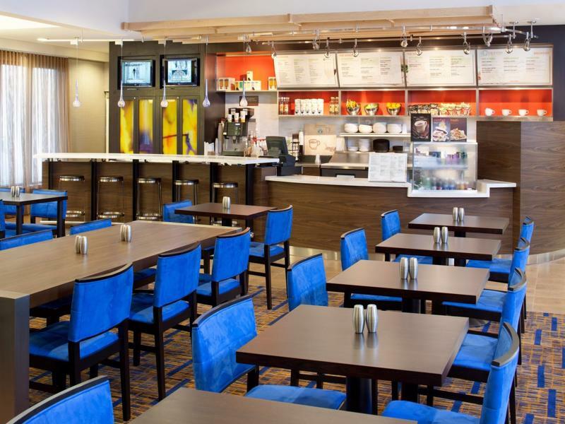 Courtyard By Marriott At The Mayo Clinic Campus/beaches Hotel