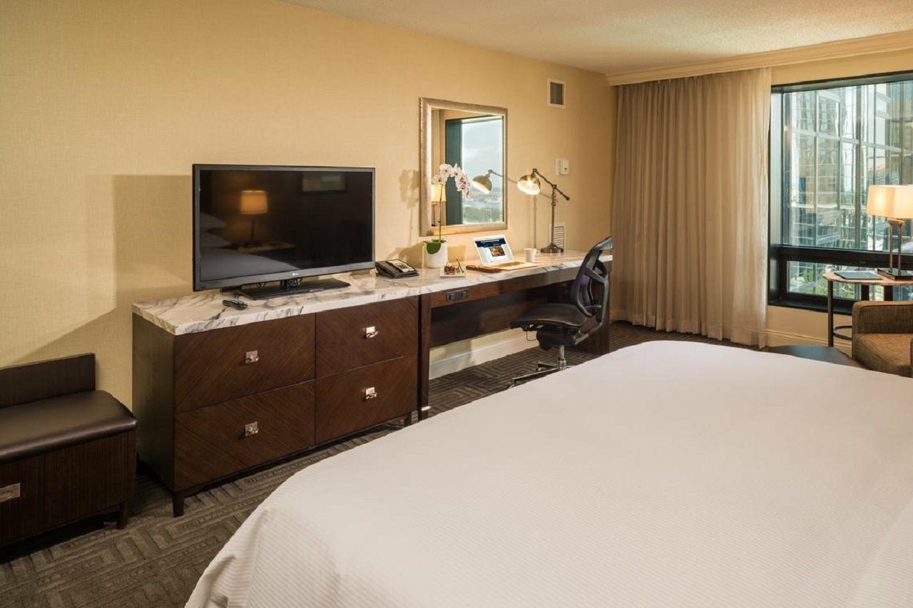 Hilton Downtown Hotel 4*