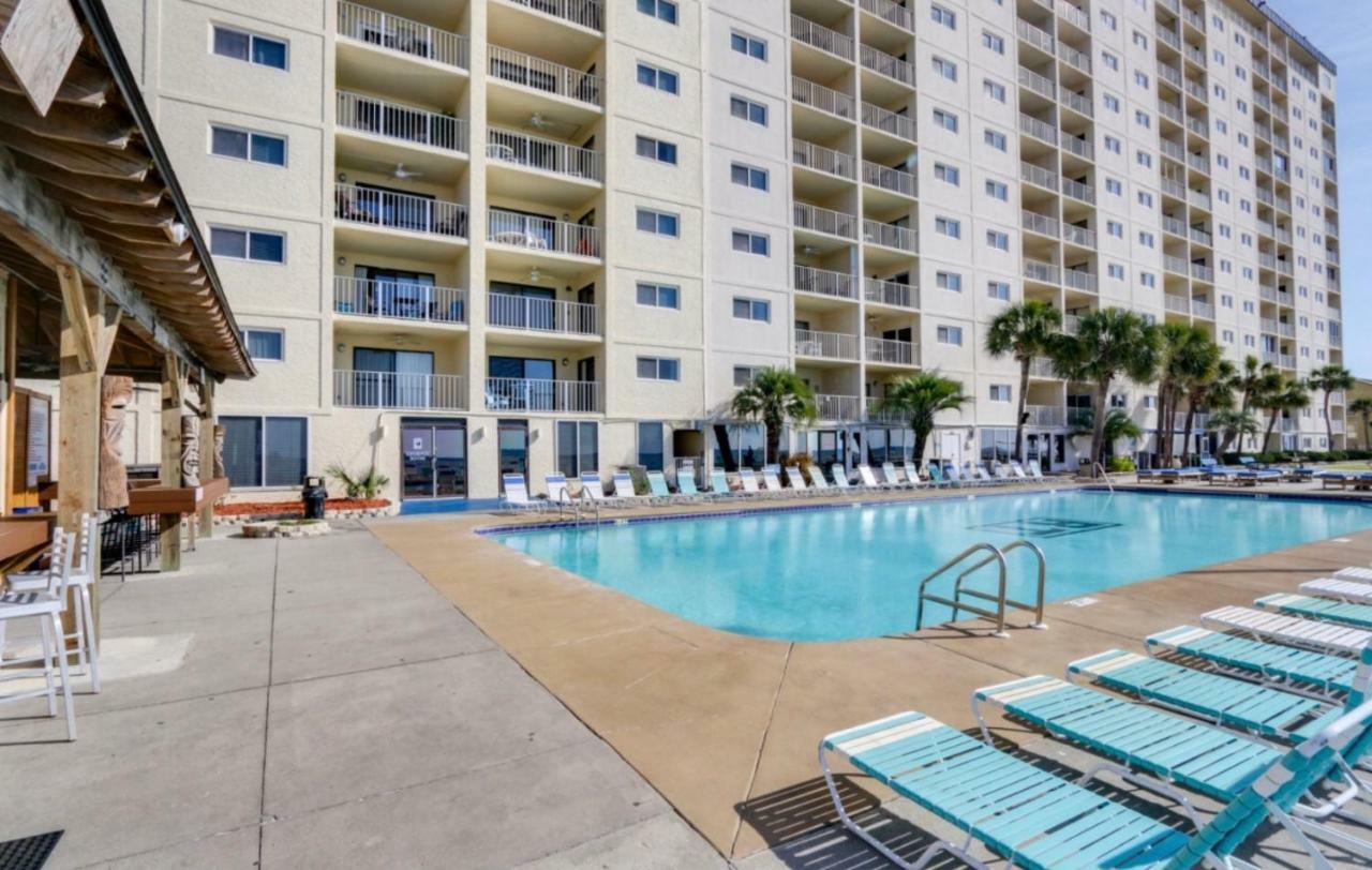 Regency Towers - Beachfront