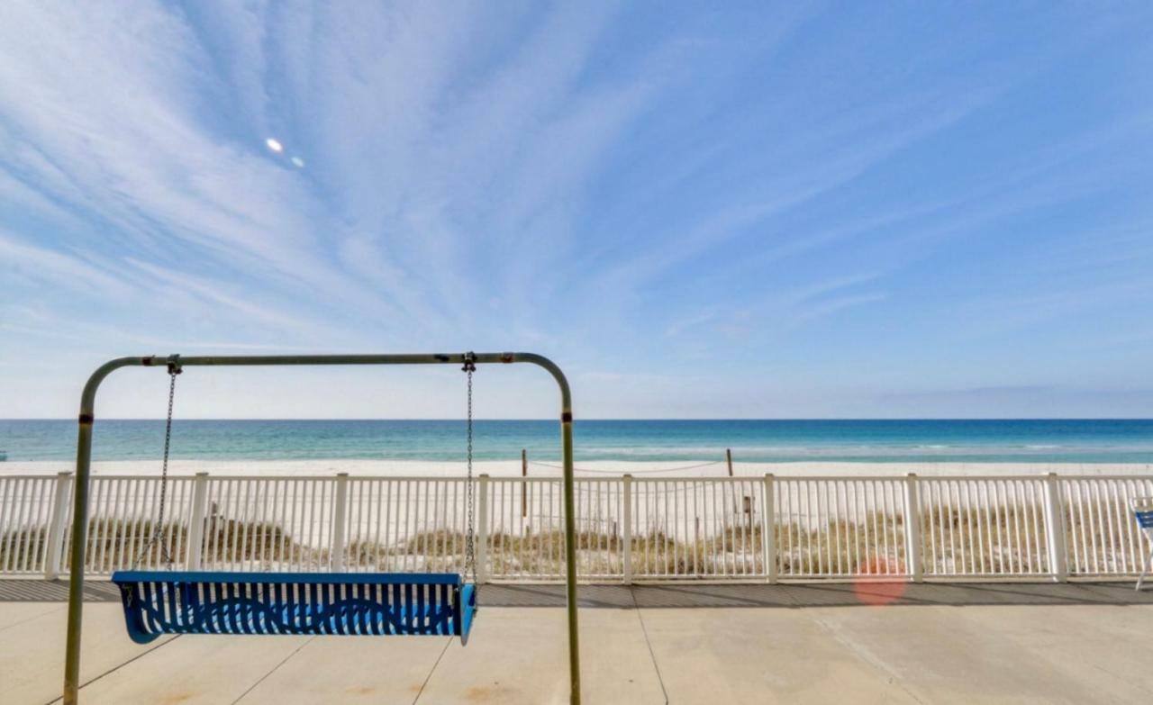 Regency Towers - Beachfront Apartment