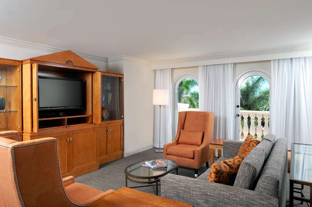 Hilton Hotel Naples