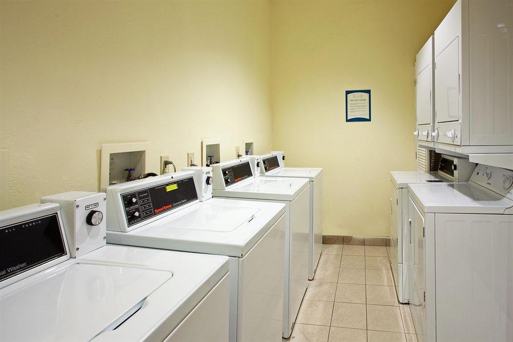 Staybridge Miami Area By Ihg Hotel Doral