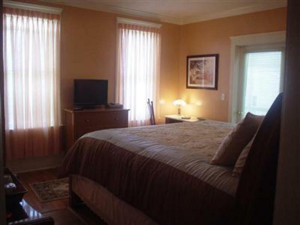 The River Lily 3* Daytona Beach