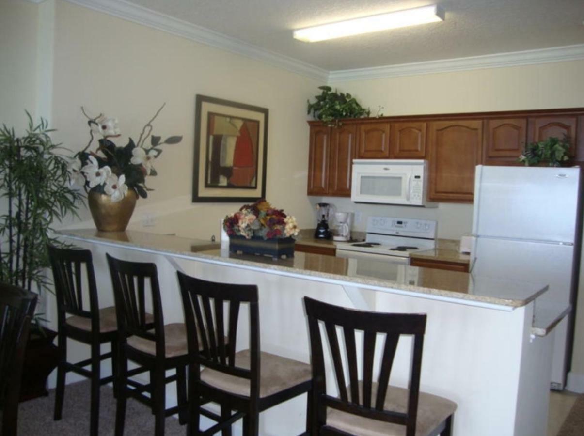 Ocean Reef 2 Bedroom/2 Bath! *