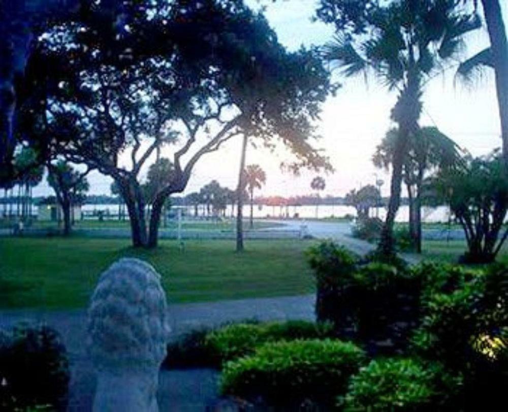The River Lily Bed & Breakfast Daytona Beach