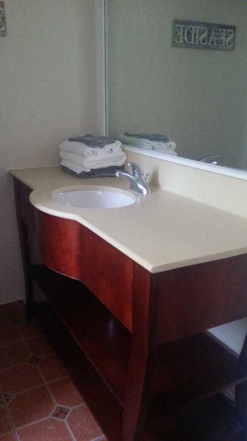 Palm Breeze Hotel