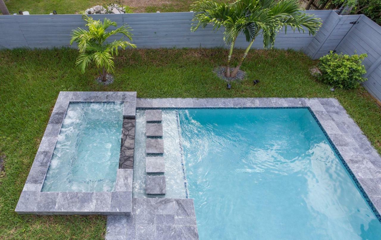 Casa Hermes Wilton Manor - Gay Guest house Wilton Manors