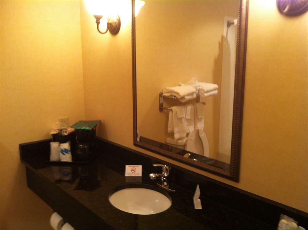 Garner Panama Northeast By Ihg Hotel 3*