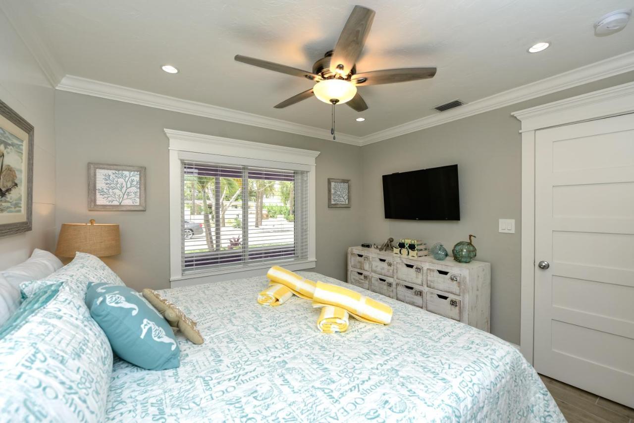Tropical Breeze Aparthotel