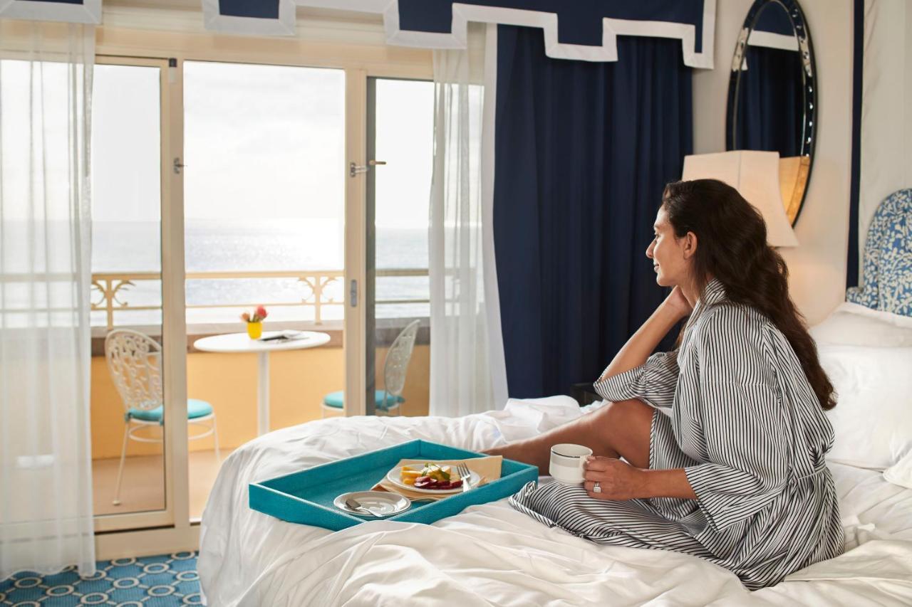 Resort Eau Palm & 5*