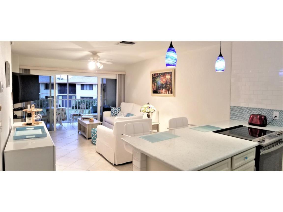 Getaway - Ocean Beach, Tennis, Golf, Pool With Tiki Bar Fort Pierce
