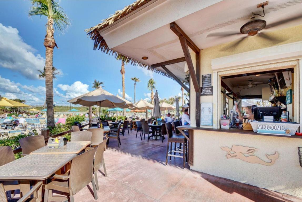 Getaway - Ocean Beach, Tennis, Golf, Pool With Tiki Bar Apartment Fort Pierce