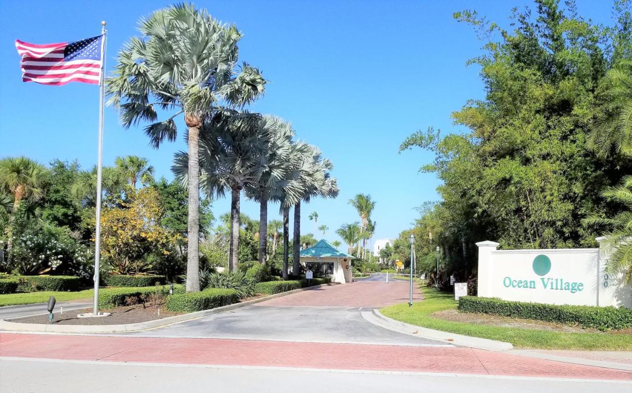 Apartment Getaway - Ocean Beach, Tennis, Golf, Pool With Tiki Bar Fort Pierce