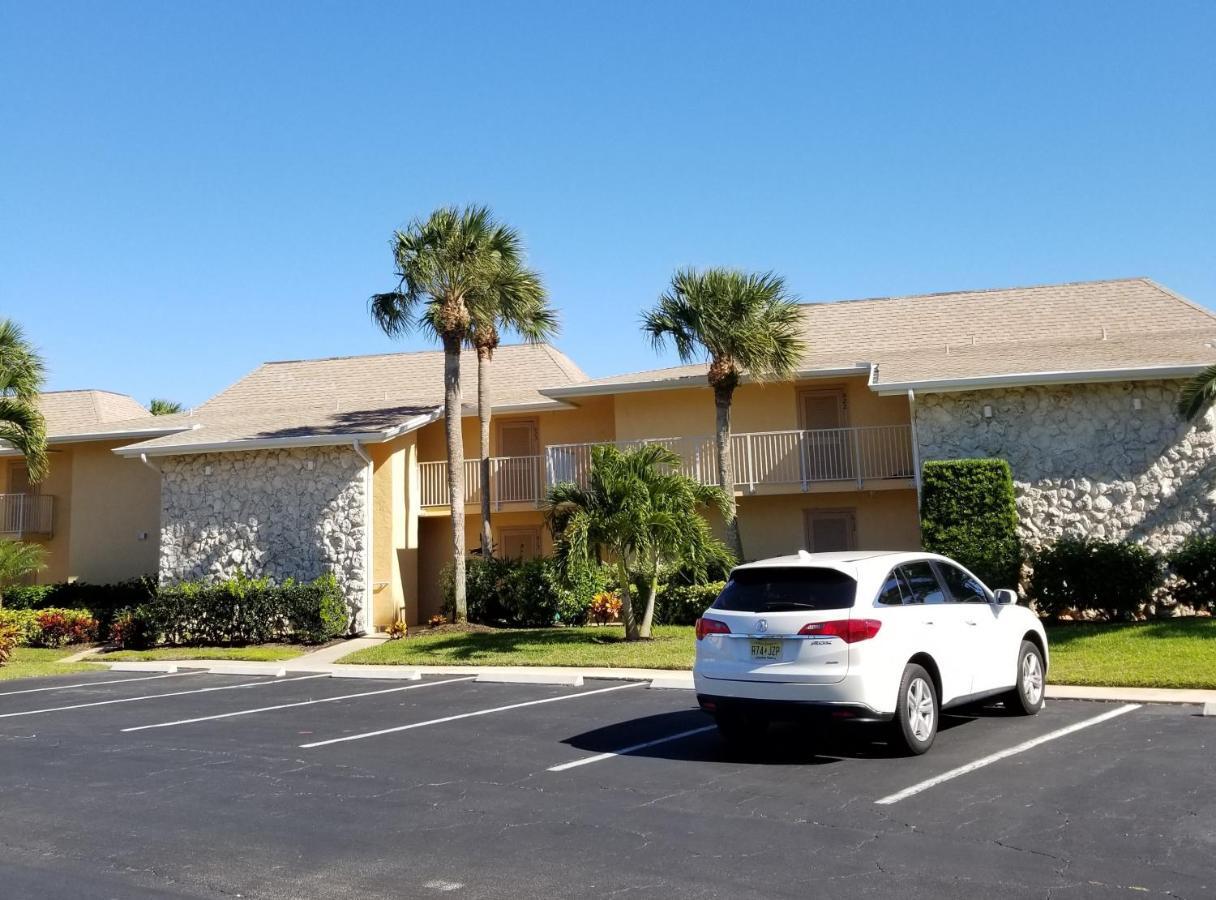 Apartment Getaway - Ocean Beach, Tennis, Golf, Pool With Tiki Bar