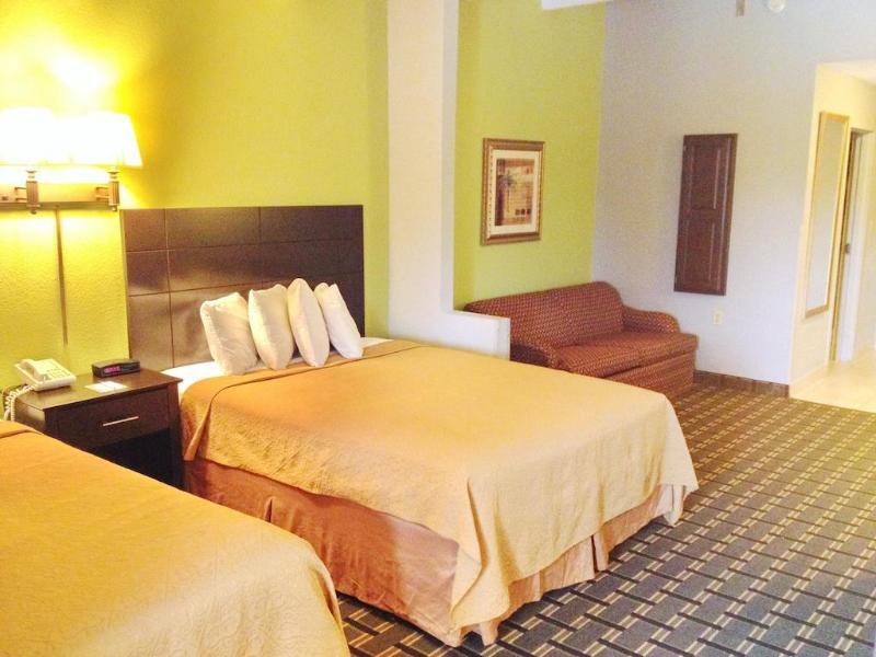 Hotel Ramada By Wyndham Orlando South