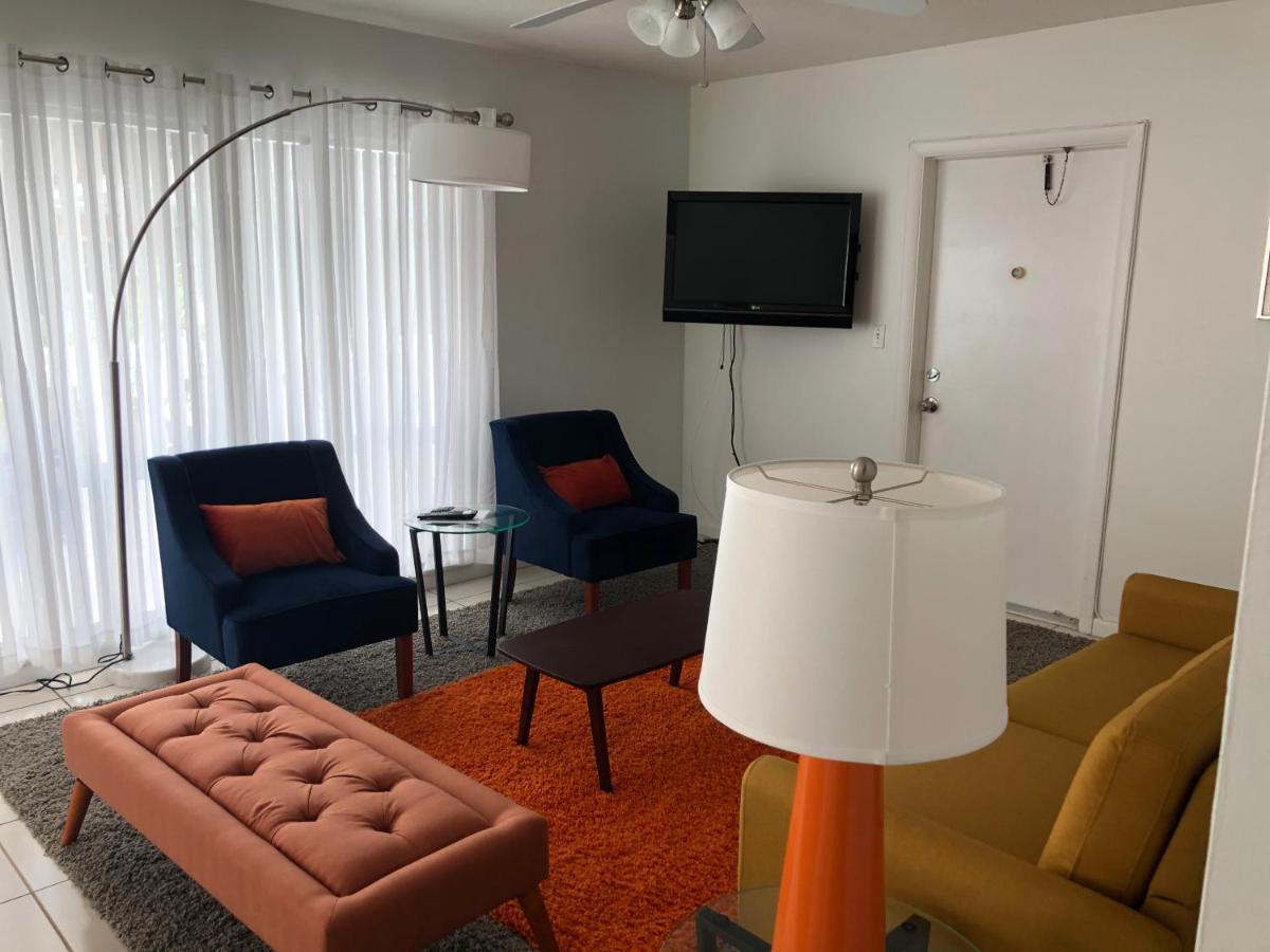 Cheston House - Clothing Optional Male Fort Lauderdale