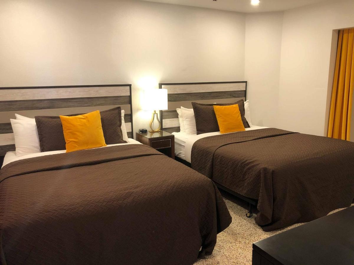 Captiva Hotel 2*