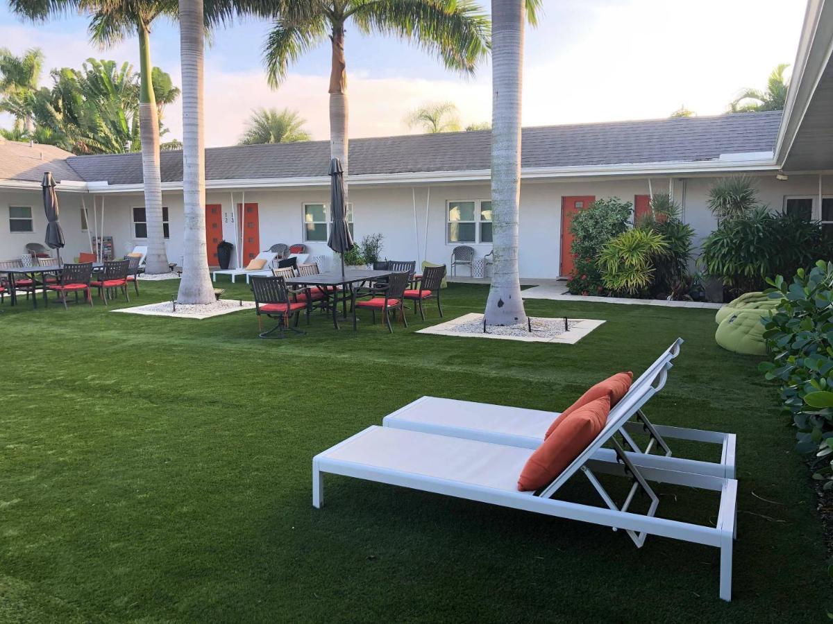 Captiva Hotel 2*