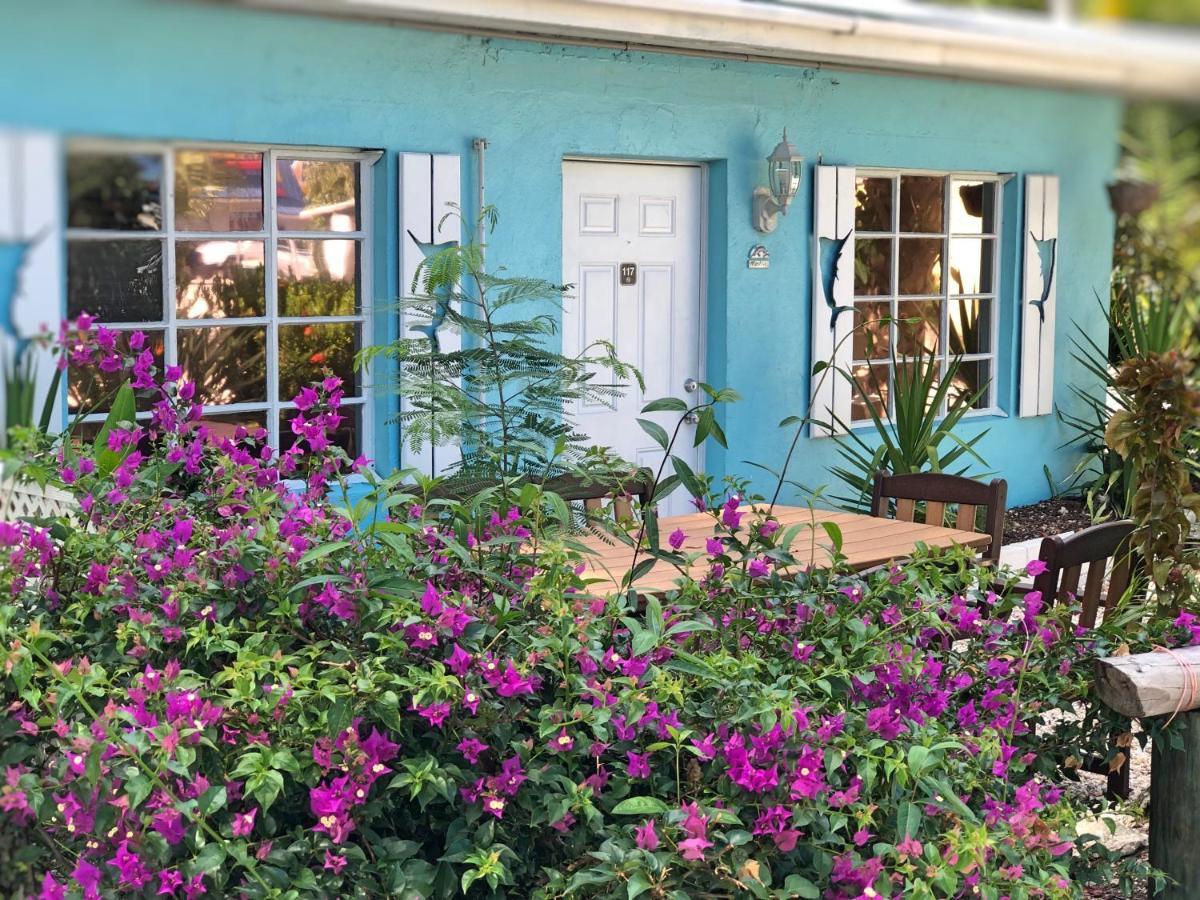 Inn The Pelican Key Largo