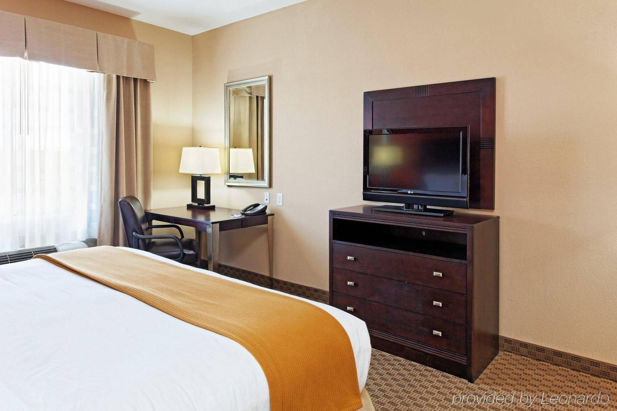 Hotel Express & South I-10 By Ihg 3*