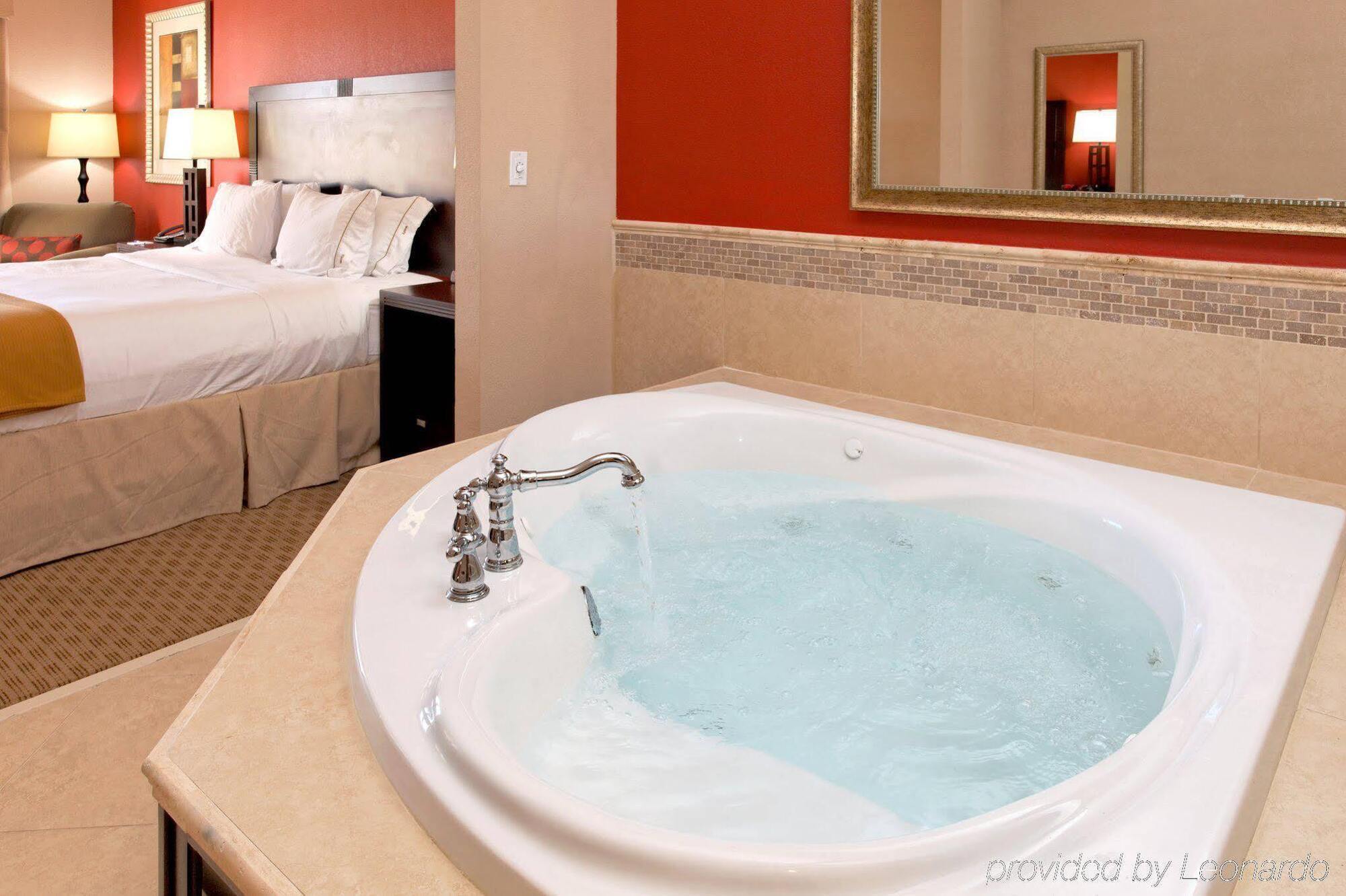 Express & South I-10 By Ihg 3* Crestview