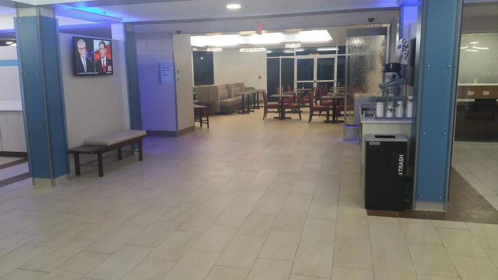Express Daytona - Speedway, An Ihg 3*