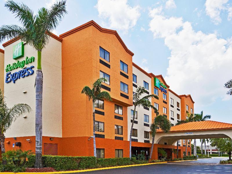 Express And Lauderdale Airport West By Ihg 3*