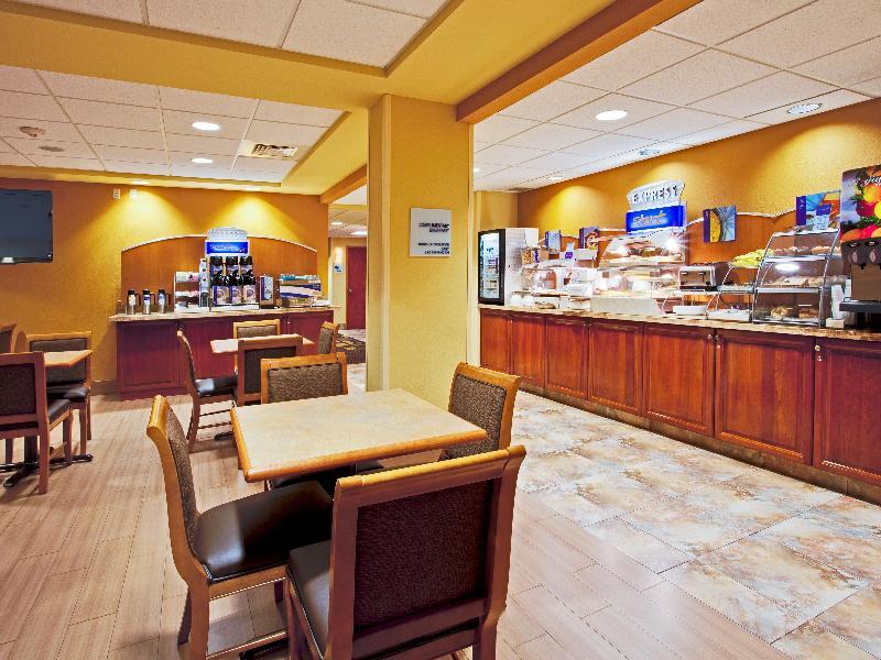 Hotel Express And Lauderdale Airport West By Ihg