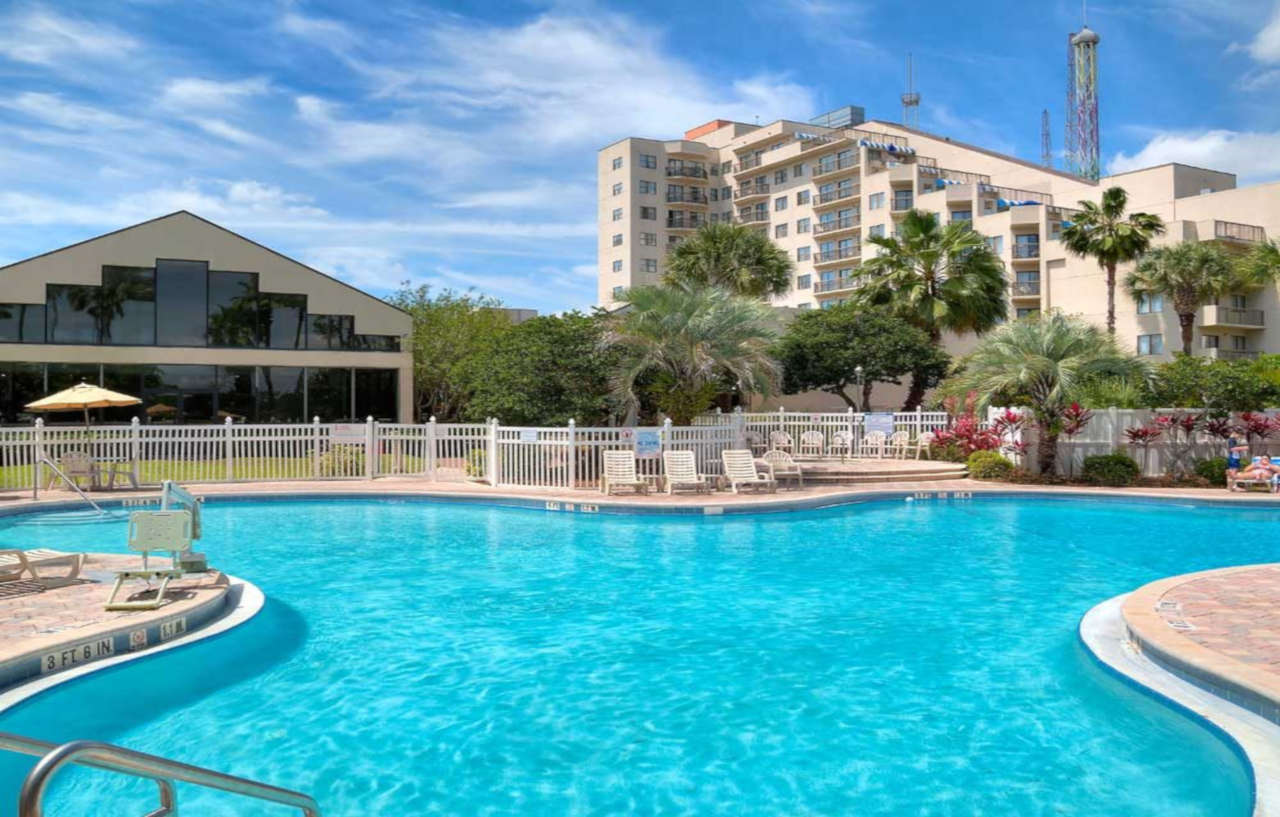 Enclave Suites, A Staysky & Near Universal Hotel
