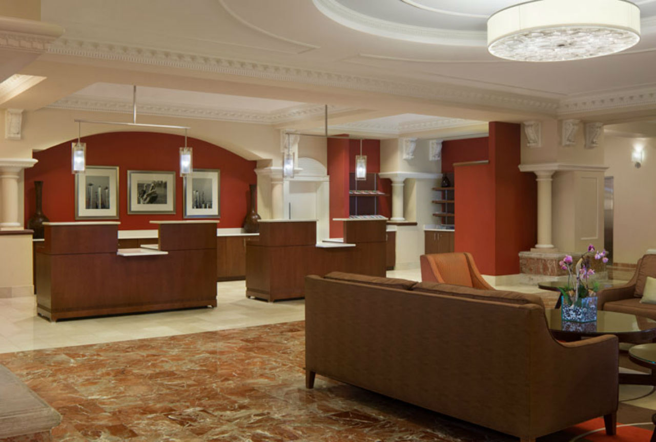 Four Points By Sheraton Airport Westshore Hotel 3*