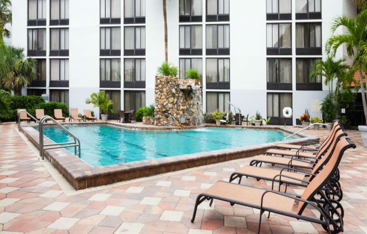 Doubletree By Hilton Myers At Bell Tower Shops