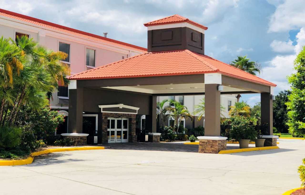 Western & Hotel Bradenton