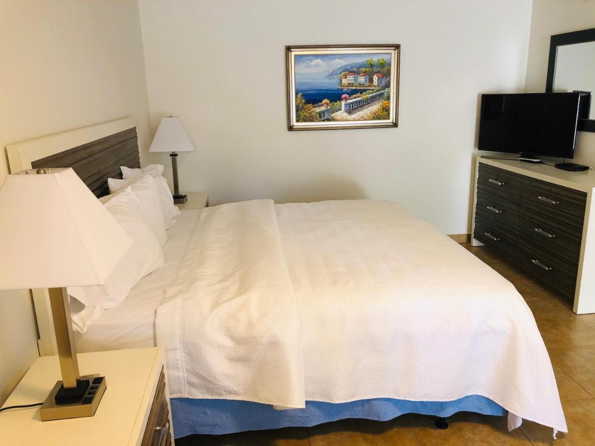 Motel Surf Side 2*