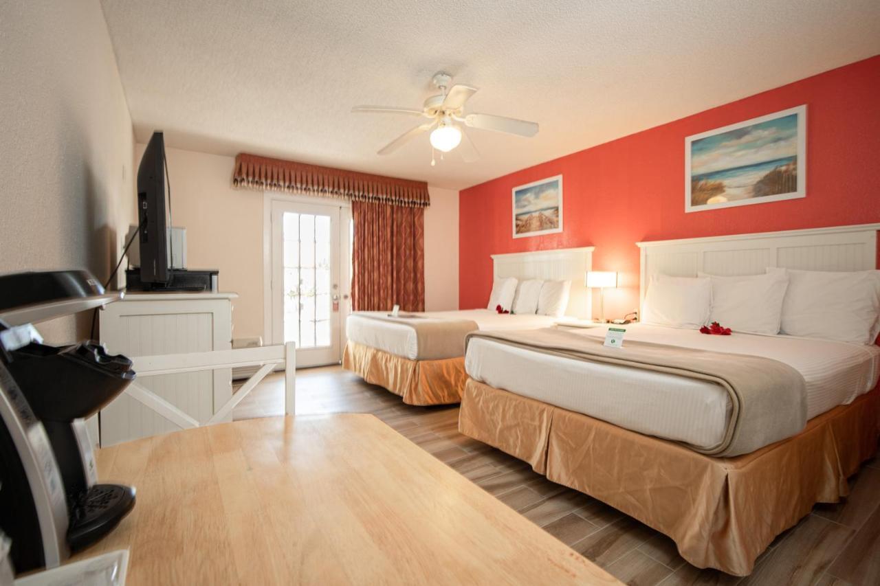 Island Sun & - Venice, Florida Historic Downtown & Getaway 2*