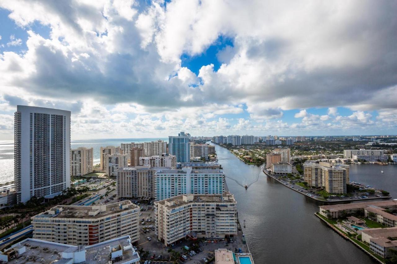 Apartment Modern 3 Bedroom At Hollywood 28th Floor *