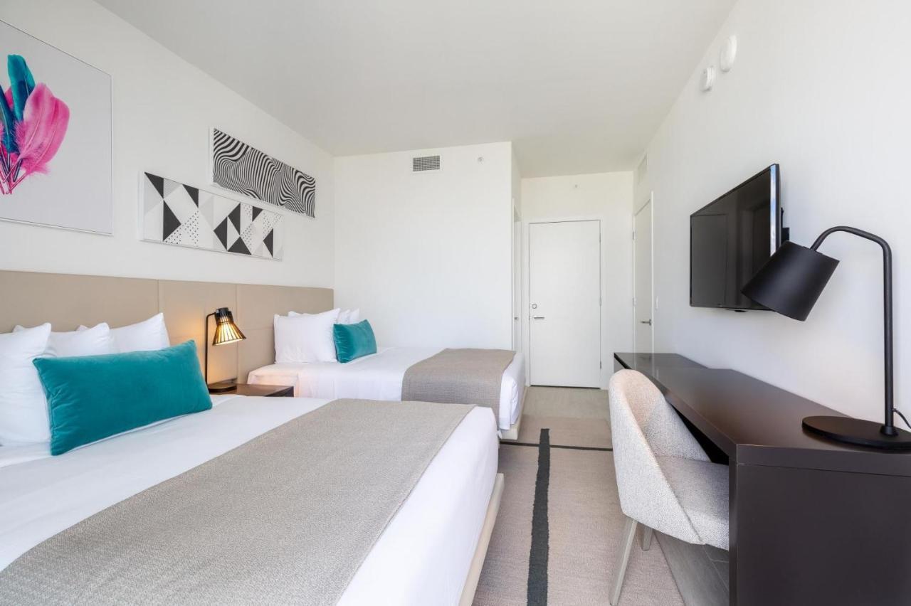 Modern 3 Bedroom At Hollywood 28th Floor Apartment Hallandale Beach