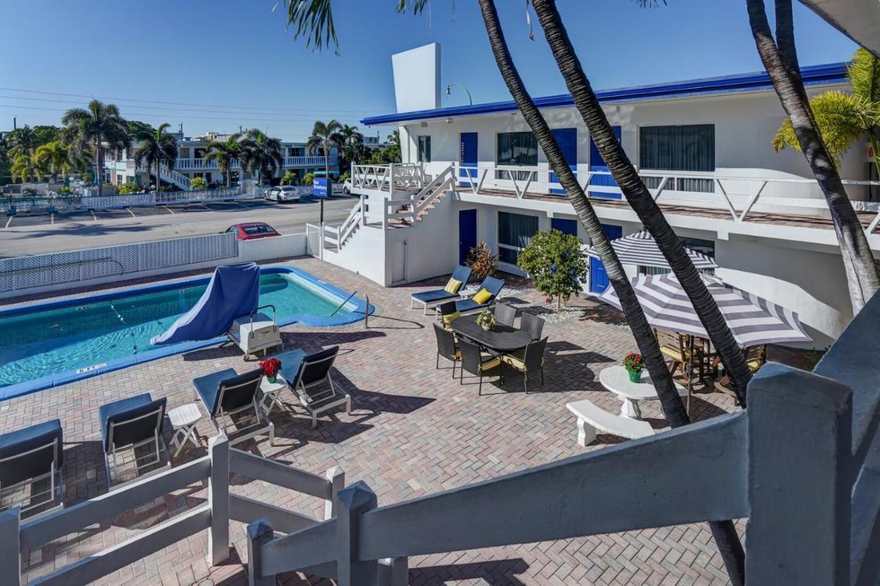 Blue Strawberry By The Sea Hotel Lauderdale-by-the-Sea