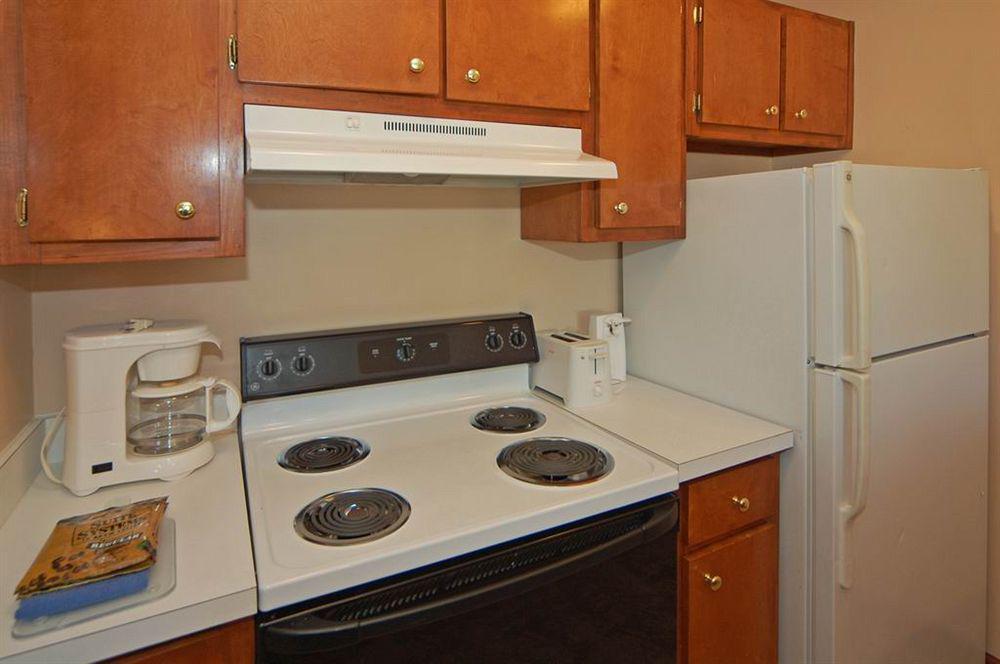 Suburban Extended Naval Base Area 2* Warrington