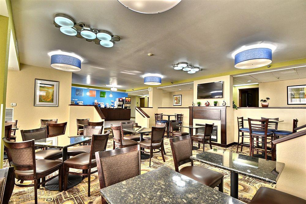 Hotel Comfort & Northeast - Gateway St. Petersburg