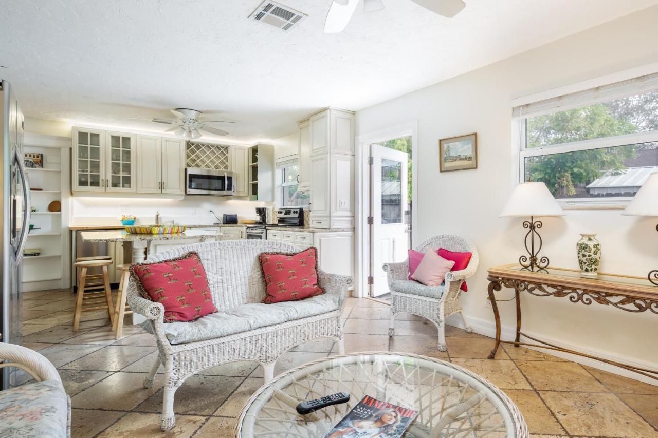 Holiday home Home By Beach 2 - Vanderbilt Beach