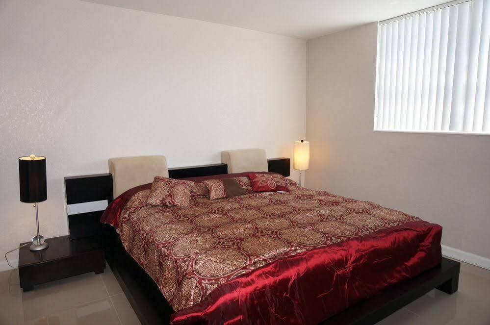Sian Hollywood Apartment *