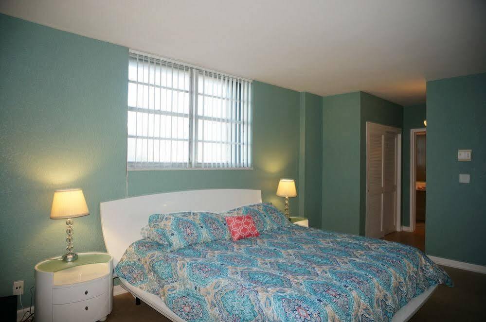 Sian Hollywood Apartment