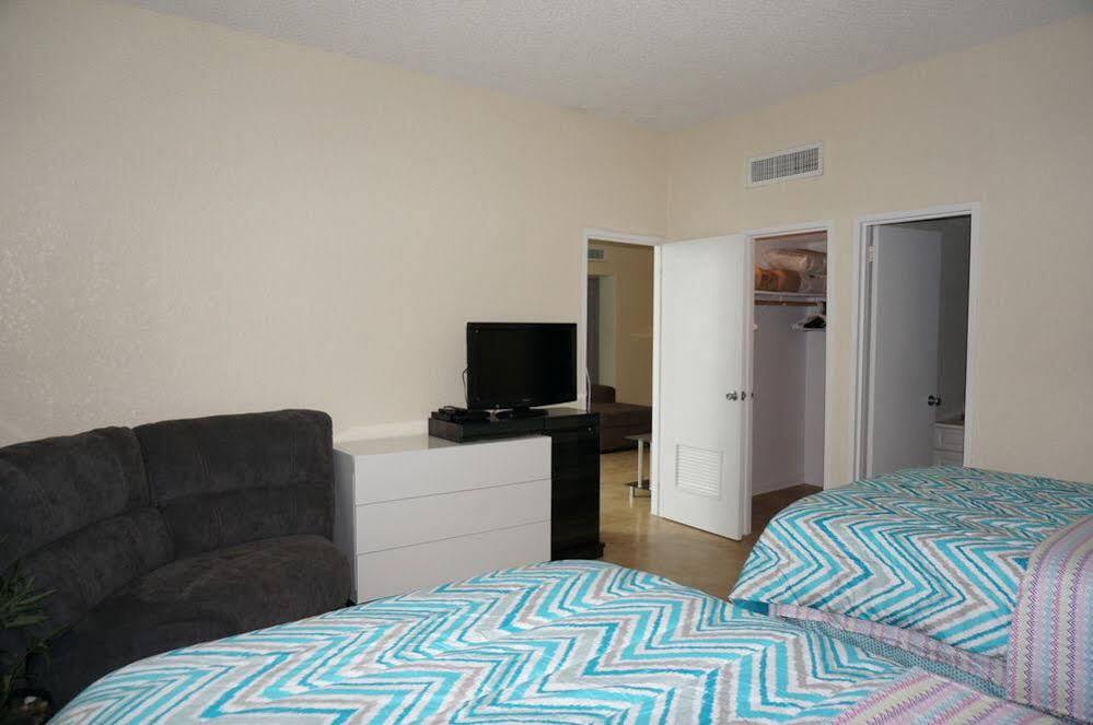 Sian Hollywood * Hallandale Beach