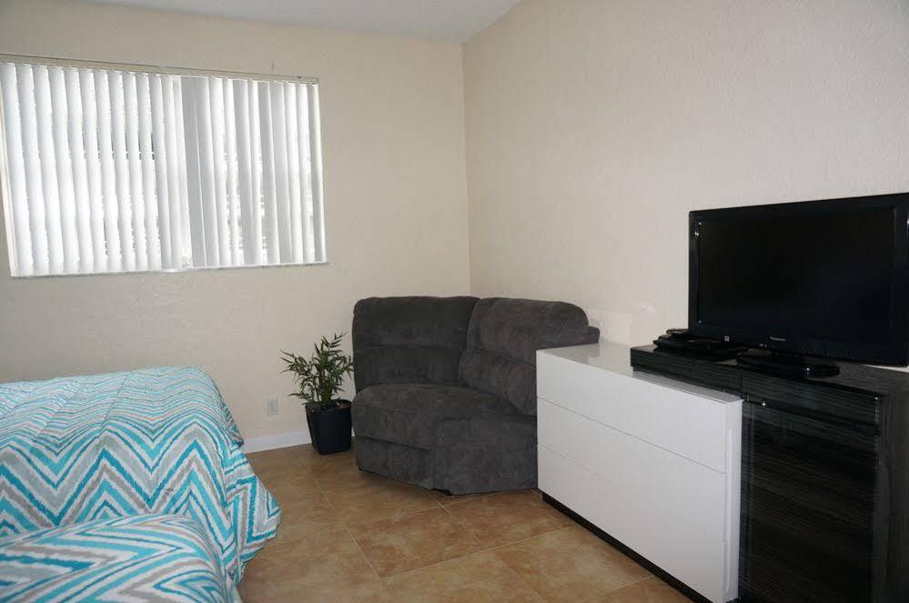 Apartment Sian Hollywood Hallandale Beach