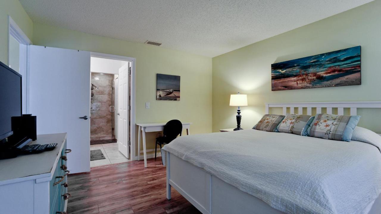 Shorewalk Vacation Apartment *