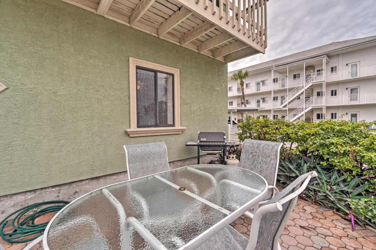 Apartment Updated Walking Distance To *