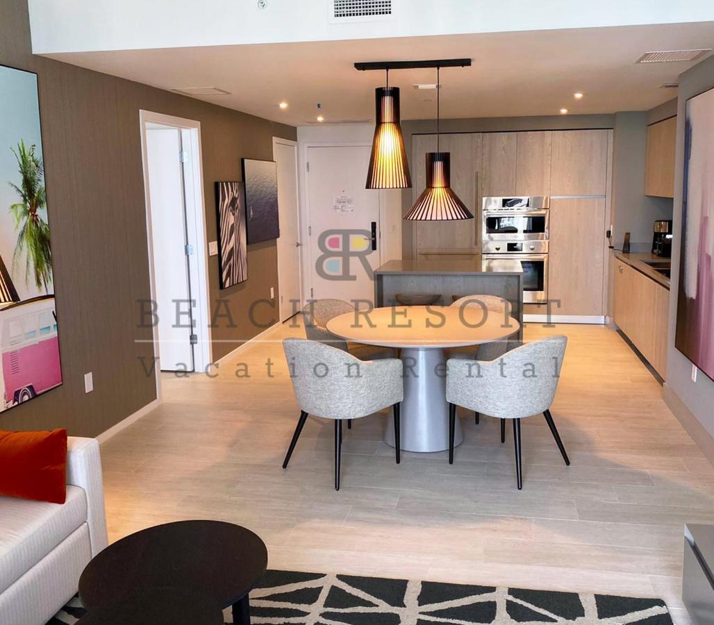Hyde House 4*