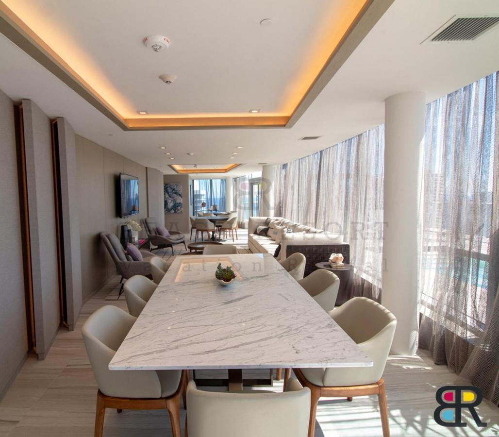 Hyde House 4*