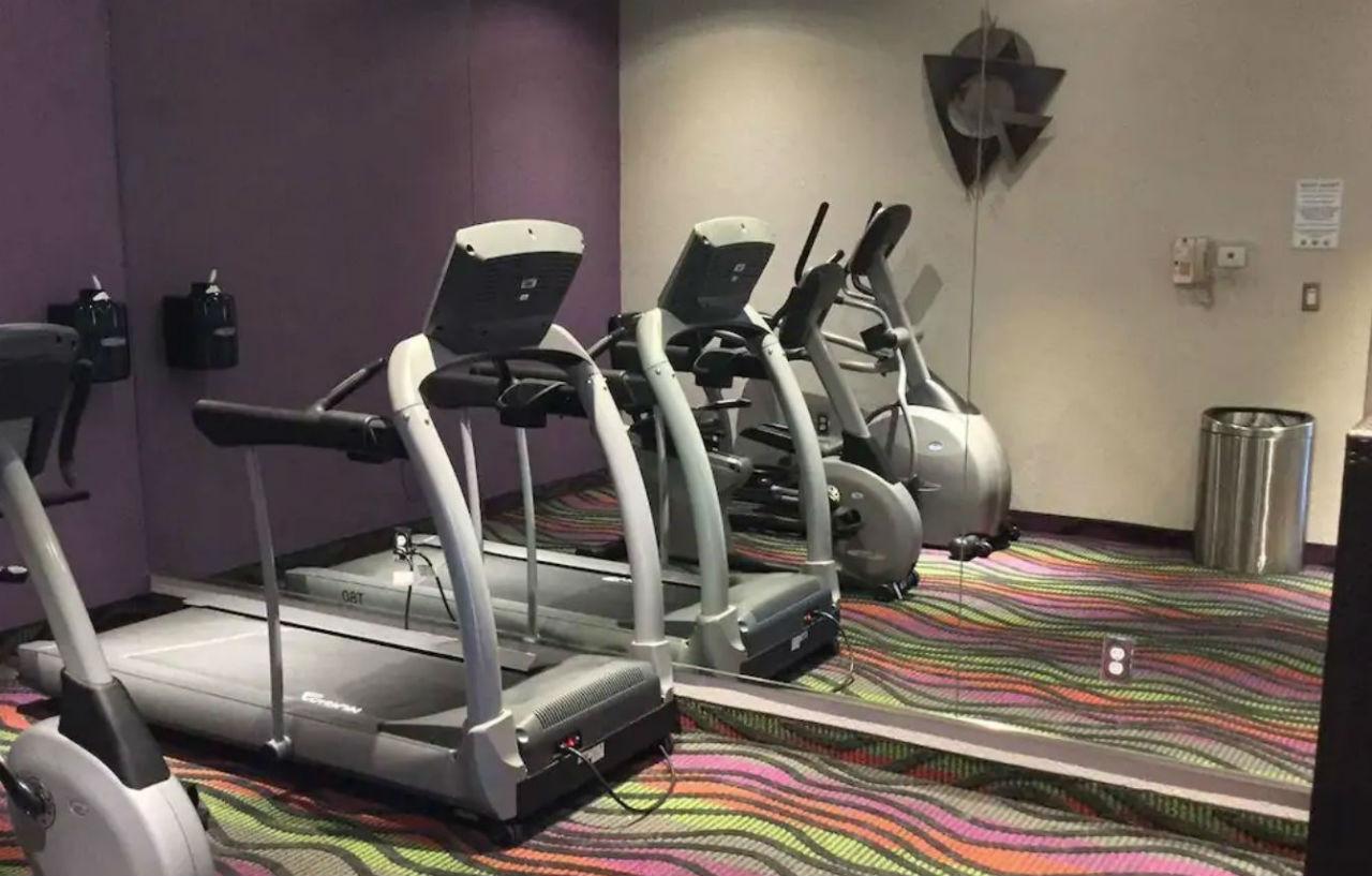 Hotel Days & By Wyndham North Naples